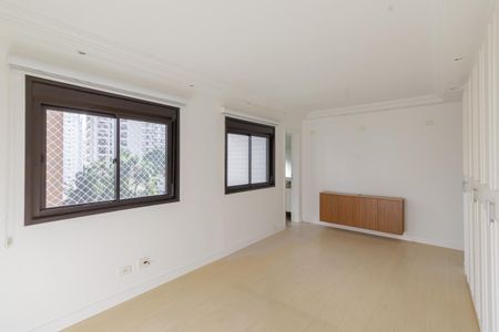 Apartamento para alugar com 126m², 3 quartos e 3 vagas Apartamento para alugar com 126m², 3 quartos e 3 vagasSuíte 2