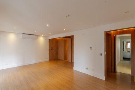 Apartamento para alugar com 126m², 3 quartos e 3 vagas Apartamento para alugar com 126m², 3 quartos e 3 vagasSala
