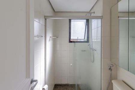 Apartamento para alugar com 126m², 3 quartos e 3 vagas Apartamento para alugar com 126m², 3 quartos e 3 vagasBanheiro da Suíte 2