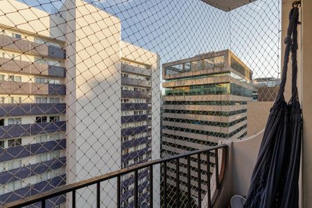 Sacada de apartamento à venda com 3 quartos, 76m² em Vila Olímpia, São Paulo