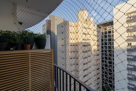 Sacada de apartamento à venda com 3 quartos, 76m² em Vila Olímpia, São Paulo
