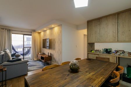 Sala de apartamento à venda com 3 quartos, 76m² em Vila Olímpia, São Paulo