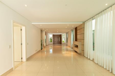 Sala de casa de condomínio para alugar com 4 quartos, 441m² em Parque Campolim, Sorocaba