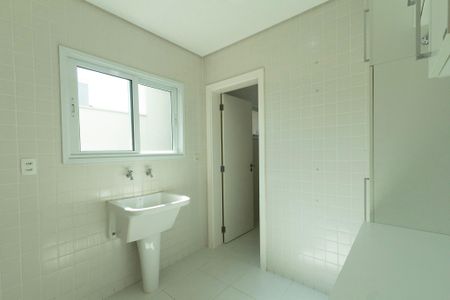 Casa de condomínio para alugar com 441m², 4 quartos e 4 vagasÁrea de serviço