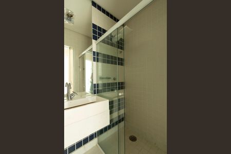 Casa de condomínio para alugar com 441m², 4 quartos e 4 vagasQuintal