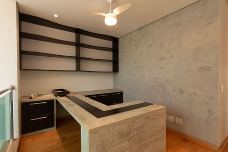 Casa de condomínio para alugar com 441m², 4 quartos e 4 vagasEscritório