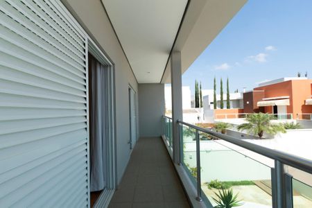 Casa de condomínio para alugar com 441m², 4 quartos e 4 vagasSuíte 3