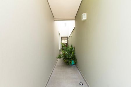 Casa de condomínio para alugar com 441m², 4 quartos e 4 vagasQuintal