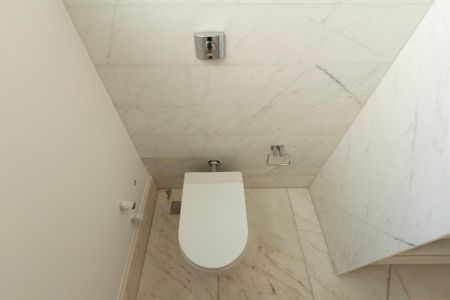 Casa de condomínio para alugar com 441m², 4 quartos e 4 vagasSuíte - Banheiro