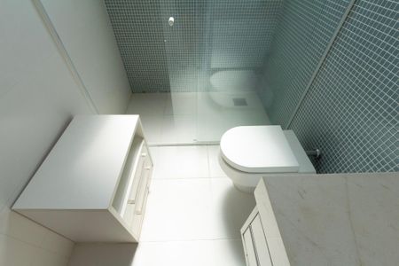 Casa de condomínio para alugar com 441m², 4 quartos e 4 vagasSuíte 4 - Banheiro