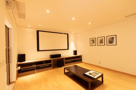 Casa de condomínio para alugar com 441m², 4 quartos e 4 vagasSala 2