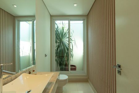 Casa de condomínio para alugar com 441m², 4 quartos e 4 vagasLavabo