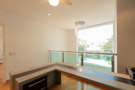 Casa de condomínio para alugar com 441m², 4 quartos e 4 vagasEscritório