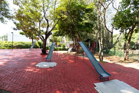 Casa de condomínio para alugar com 441m², 4 quartos e 4 vagasÁrea comum