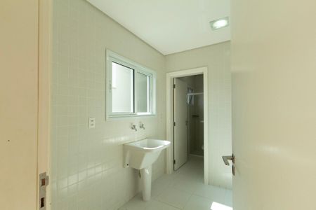 Casa de condomínio para alugar com 441m², 4 quartos e 4 vagasÁrea de serviço