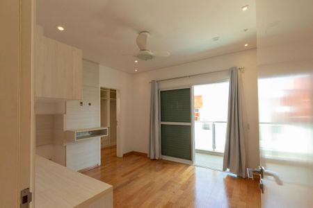 Casa de condomínio para alugar com 441m², 4 quartos e 4 vagasSuíte 3