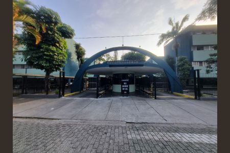 Apartamento para alugar com 62m², 2 quartos e 1 vagaFachada