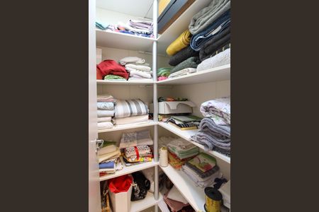 Apartamento à venda com 244m², 5 quartos e 4 vagasRouparia 