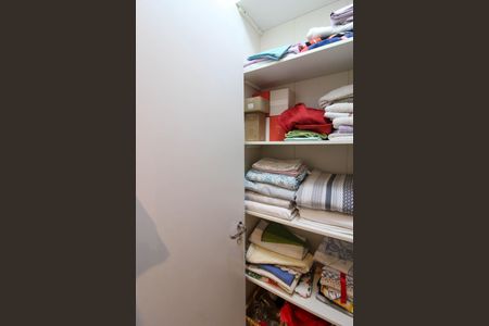 Apartamento à venda com 244m², 5 quartos e 4 vagasRouparia 