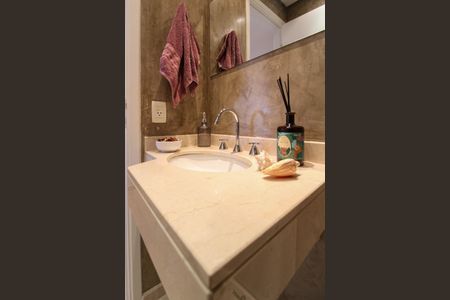 Apartamento à venda com 244m², 5 quartos e 4 vagasLavabo