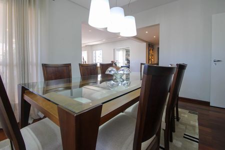 Apartamento à venda com 244m², 5 quartos e 4 vagasSala de Jantar