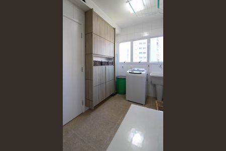 Apartamento à venda com 244m², 5 quartos e 4 vagasÁrea de Serviço