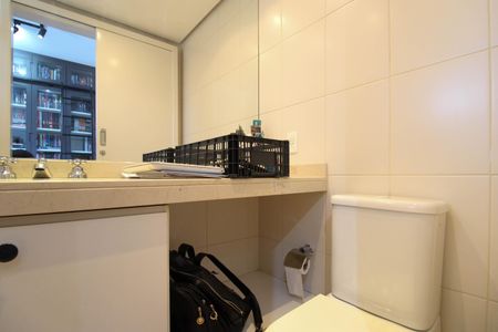 Apartamento à venda com 244m², 5 quartos e 4 vagasBanheiro Suíte 2