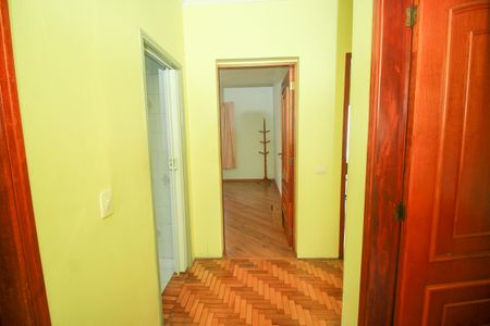 Casa à venda com 193m², 4 quartos e 3 vagasCorredor