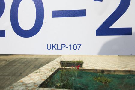 Casa à venda com 193m², 4 quartos e 3 vagasPlaca instalada em 22/04/2026 com o código UKLP-107