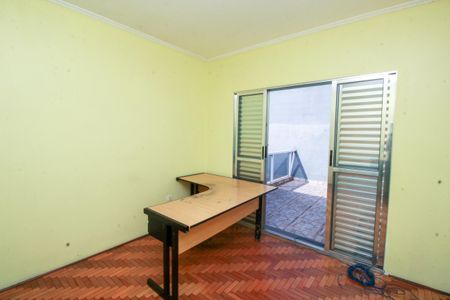 Casa à venda com 193m², 4 quartos e 3 vagasQuarto 2