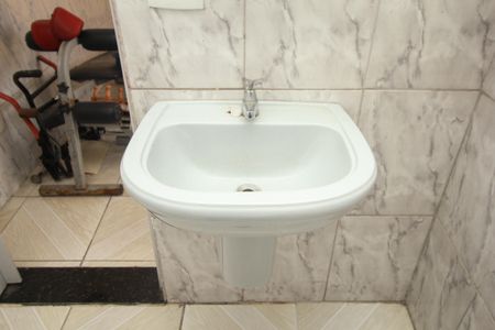 Casa à venda com 193m², 4 quartos e 3 vagasBanheiro - Casa 2