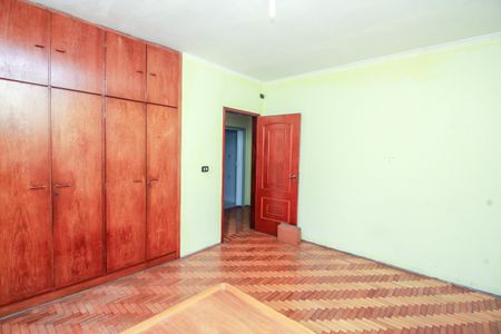 Casa à venda com 193m², 4 quartos e 3 vagasQuarto 3