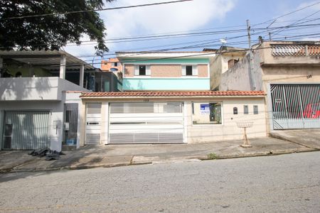 Casa à venda com 193m², 4 quartos e 3 vagasFachada