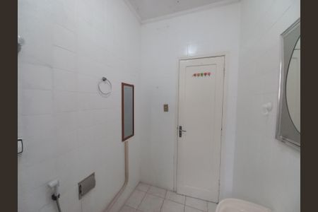 Banheiro de apartamento para alugar com 1 quarto, 50m² em Itararé, São Vicente