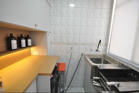 Apartamento à venda com 60m², 2 quartos e 1 vagaÁrea de Serviço