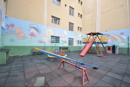 Apartamento à venda com 60m², 2 quartos e 1 vagaÁrea comum - Playground