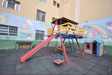 Apartamento à venda com 60m², 2 quartos e 1 vagaÁrea comum - Playground