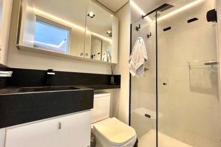 Studio para alugar com 29m², 1 quarto e 1 vaga Studio para alugar com 29m², 1 quarto e 1 vagaBanheiro