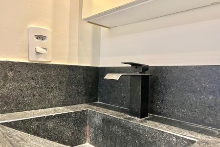 Studio para alugar com 29m², 1 quarto e 1 vaga Studio para alugar com 29m², 1 quarto e 1 vagaBanheiro