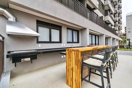 Studio para alugar com 29m², 1 quarto e 1 vaga Studio para alugar com 29m², 1 quarto e 1 vagaÁrea comum - Churrasqueira