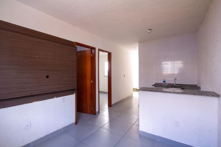 Sala de apartamento para alugar com 2 quartos, 60m² em Monjolos, São Gonçalo