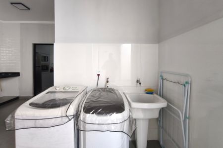 Casa à venda com 231m², 2 quartos e 2 vagasÁrea de Serviço