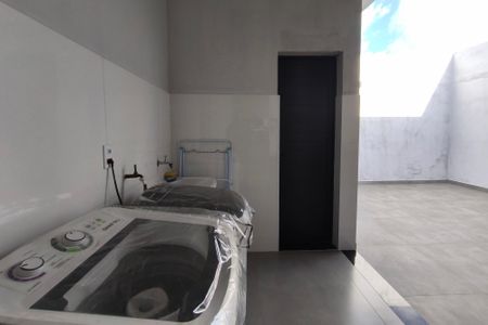 Casa à venda com 231m², 2 quartos e 2 vagasÁrea de Serviço