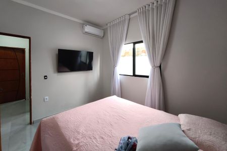 Casa à venda com 231m², 2 quartos e 2 vagasQuarto 2