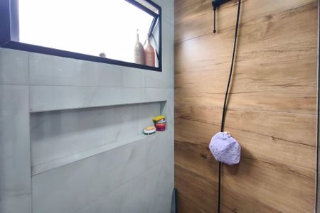 Casa à venda com 231m², 2 quartos e 2 vagasBanheiro