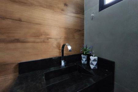 Casa à venda com 231m², 2 quartos e 2 vagasLavabo