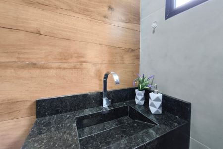 Casa à venda com 231m², 2 quartos e 2 vagasLavabo