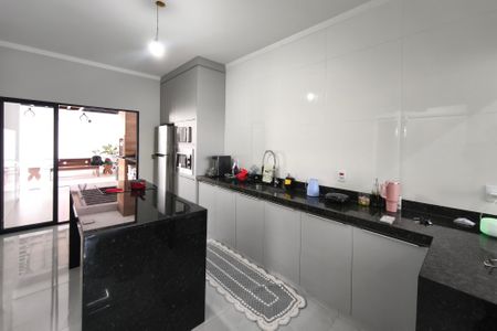 Casa à venda com 231m², 2 quartos e 2 vagasCozinha
