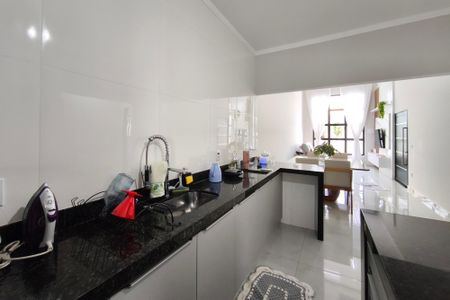 Casa à venda com 231m², 2 quartos e 2 vagasCozinha