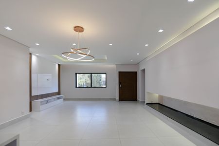 Casa de condomínio para alugar com 275m², 3 quartos e 2 vagasSala de Jantar